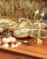 شیرینی خوری قو بزرگ